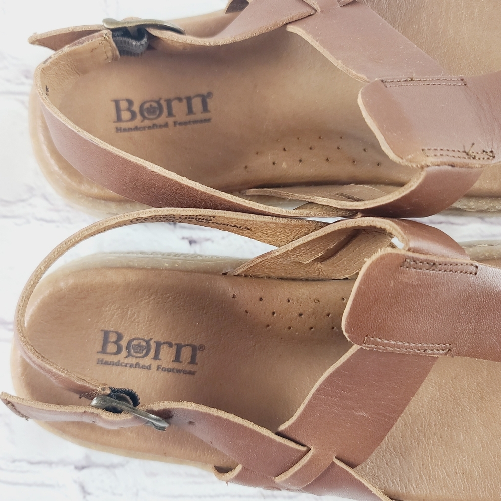 Born Tan Leather Thong Sandals - size 8 - Picture 7 of 10